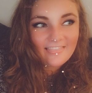 Meet your Posher, Casey